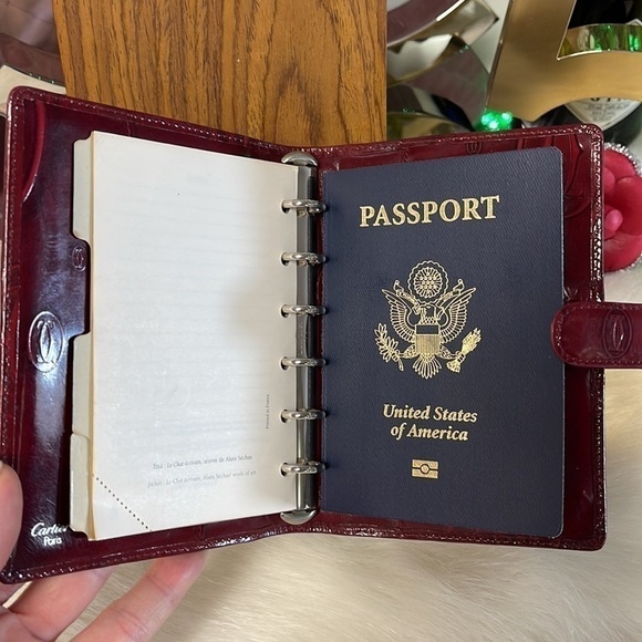 AUTHENTIC MUST DE CARTIER BORDEAUX LEATHER HAPPY BIRTHDAY 6 RING AGENDA PLANNER - Picture 9 of 11